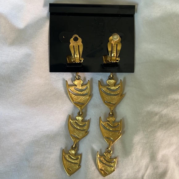 Rare Givenchy Koi/Dangle Earrings - Picture 2 of 2